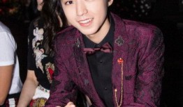 王俊凯爆料罗晋视频在线观看,独家视频带你领略明星魅力